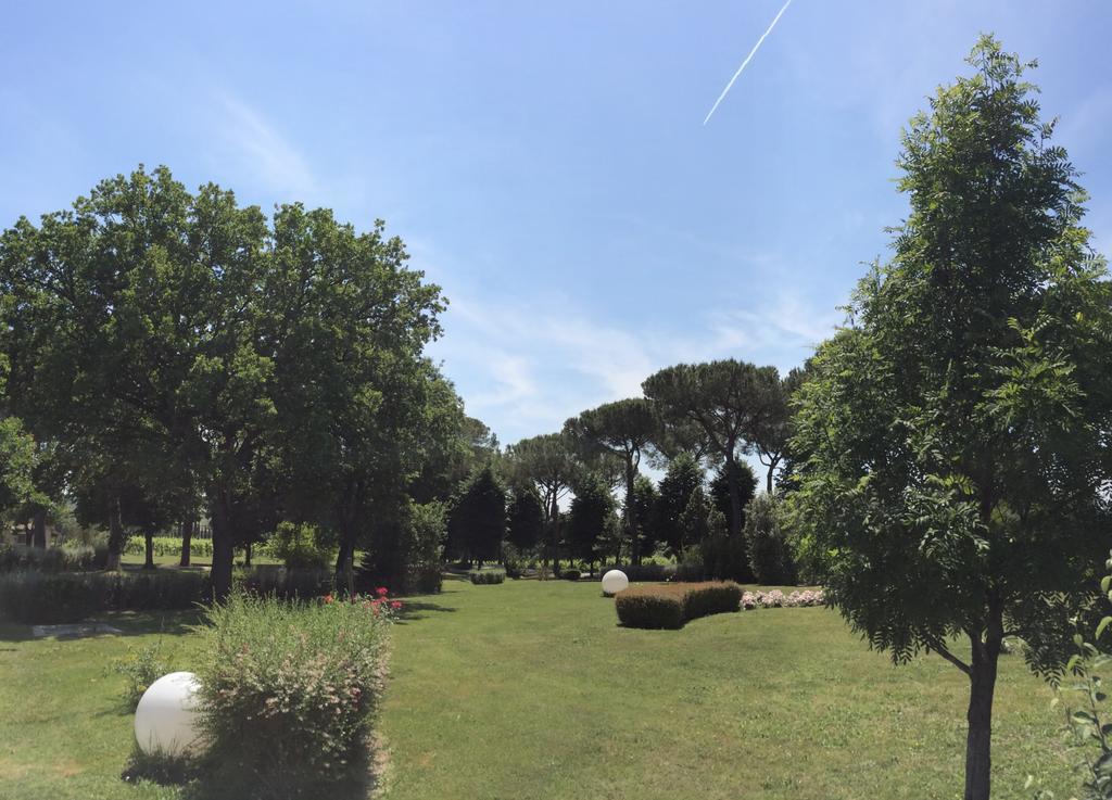 Villa Acquaviva Wine Resort 蒙特马拉诺 外观 照片