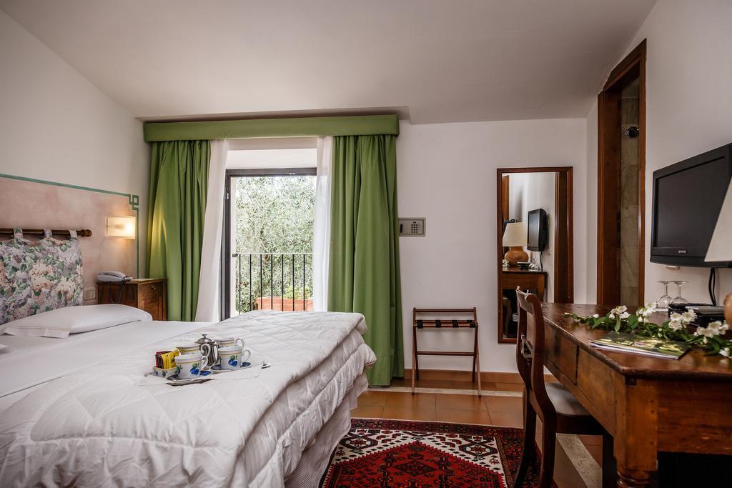 Villa Acquaviva Wine Resort 蒙特马拉诺 外观 照片